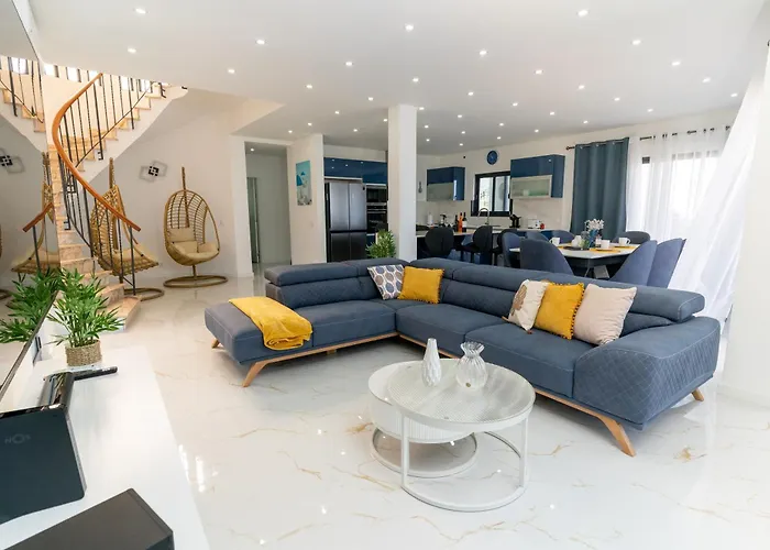 Valeria * Funchal (Madeira)