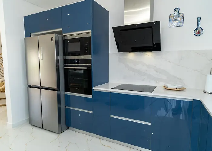 Valeria Villa Funchal (Madeira)